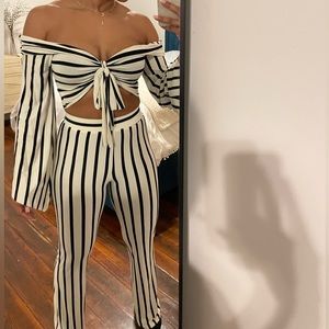 ✨NWOT‼️ Fashion Nova Striped Two Piece Pant Set